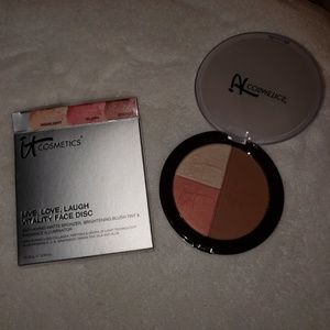 NEW - VITALITY FACE DISC - it COSMETICS